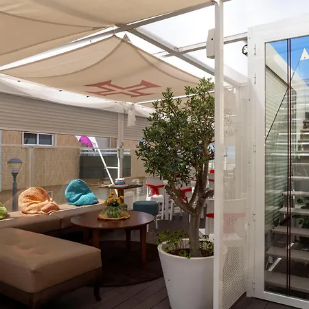 House 4* Barra