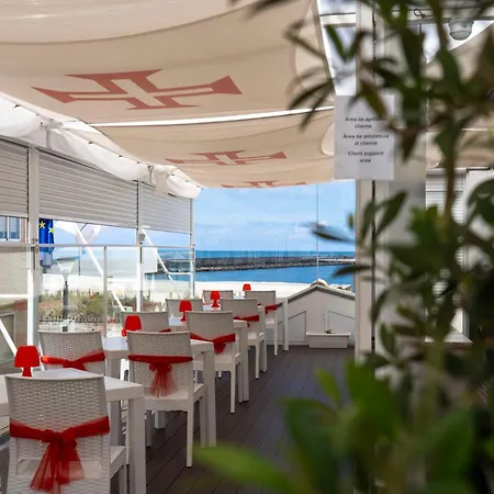 House Πανσιόν 4*