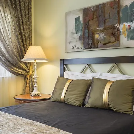 Πανσιόν House 4*