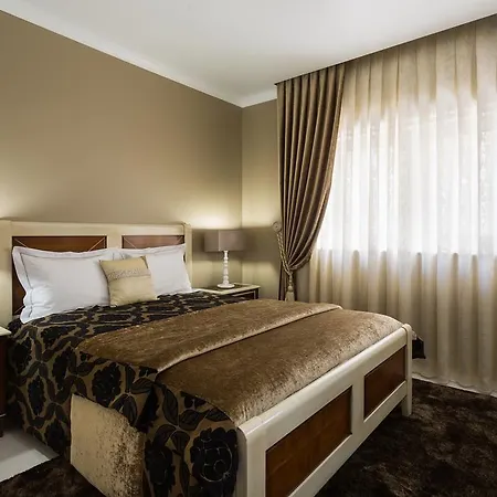 Πανσιόν House