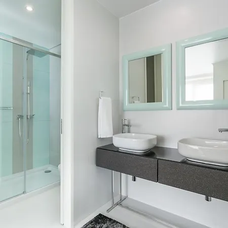 Konukevi House Barra