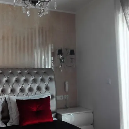 Pensión House 4*
