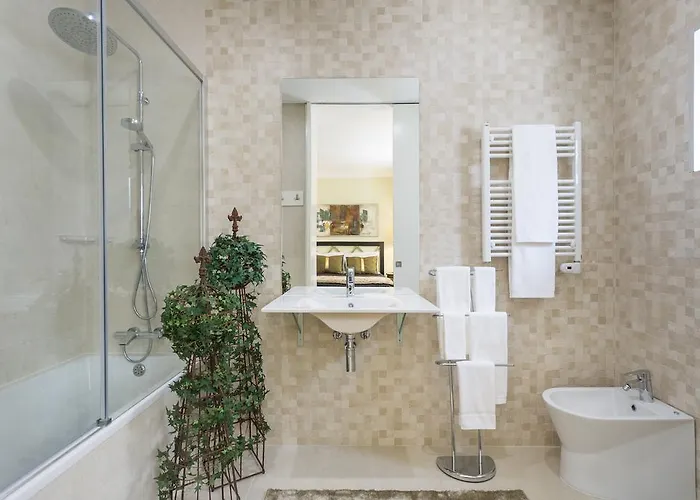 בית הארחה House 4*