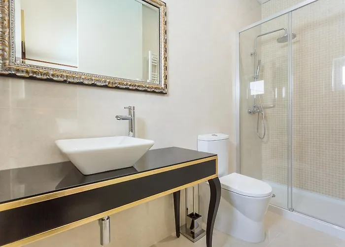 בית הארחה House 4*